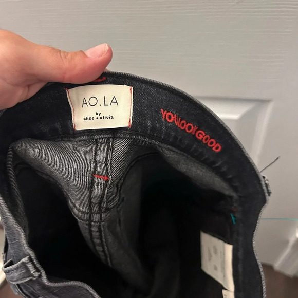 ! AO.LA by Alice & Olivia Good High Rise Button Fly Jeans - Picture 4 of 6